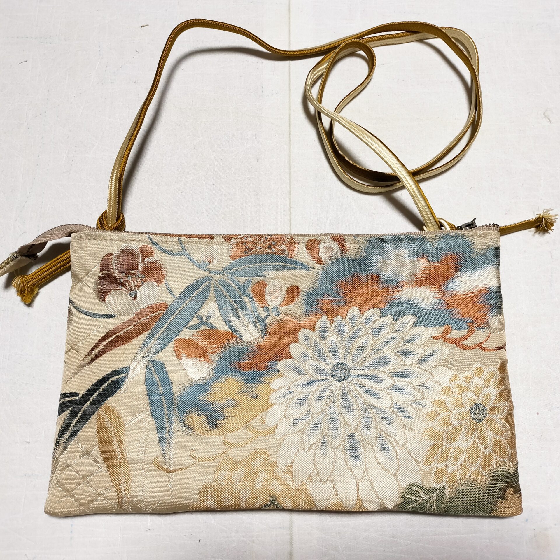 お気に入りのショルダーバッグ